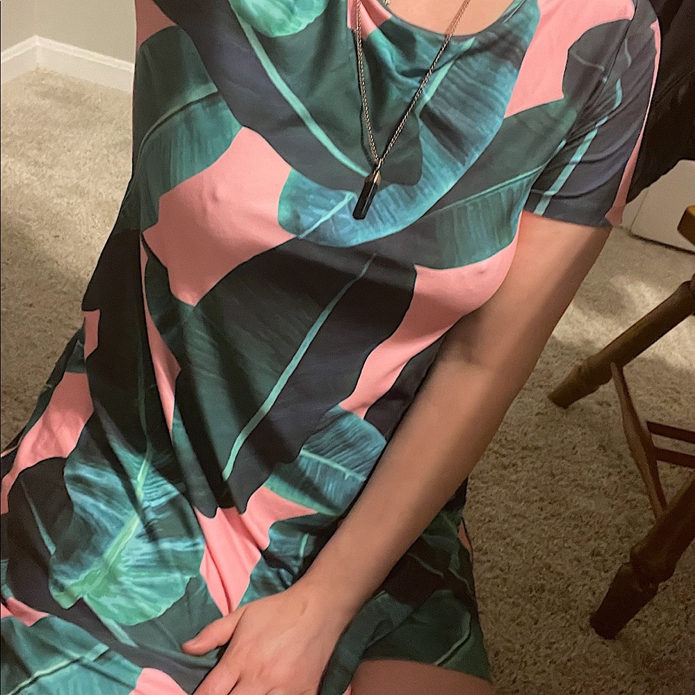 🔖Gorgeous Beachy PALMS Dress(In Pink) size large - Picture 4 of 5